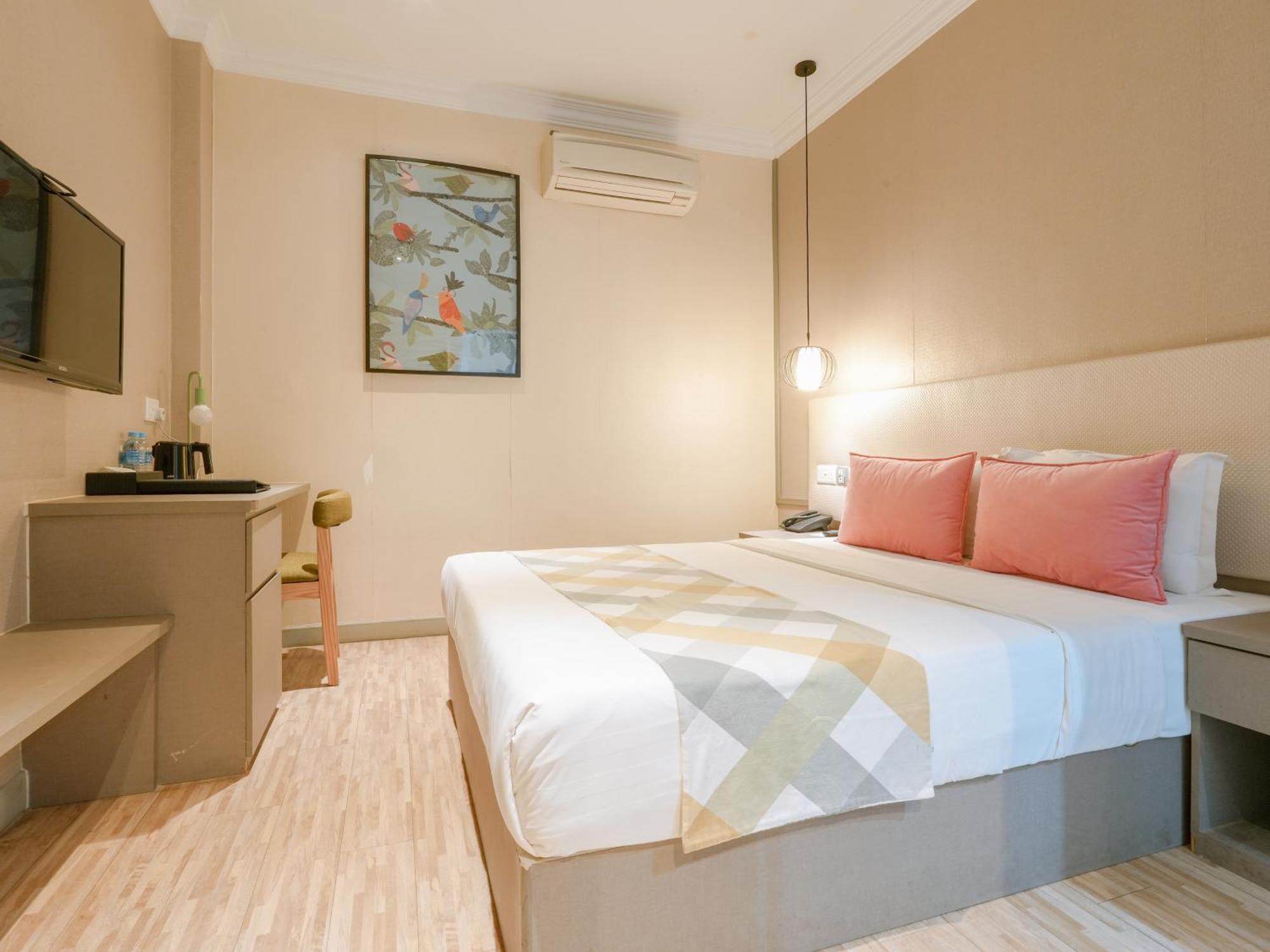 A Joo Chiat, From 7pm To 9am Hotel Singapur